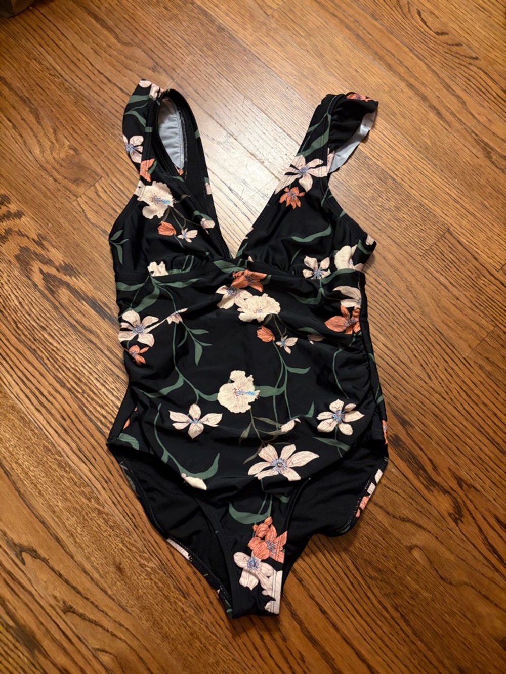 Shade & Shore Women’s size 8-10 Black Floral One-Piece Swimsuit